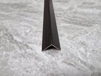 Декоративний пластиковий кут зовнішній 20*20 Венге 2.7м